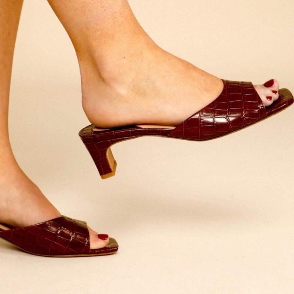 Rouje Paris Arlette mules in croco brandy